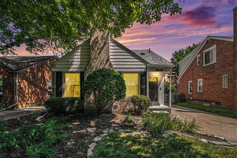 21175 Hunt Clb Harper Woods Mi 48225 See Est Value Schools More 21175 Hunt Clb Harper Woods Mi 48225 See Est Value Schools More