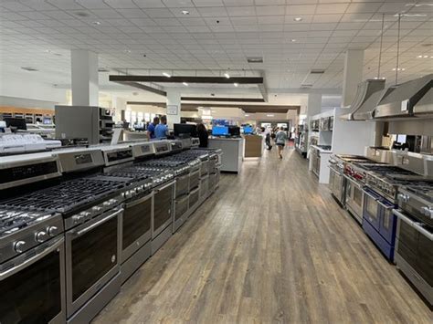 Abt Electronics 656 Photos Amp 2407 Reviews 1200 N Milwaukee Ave Abt Electronics 656 Photos Amp 2407 Reviews 1200 N Milwaukee Ave