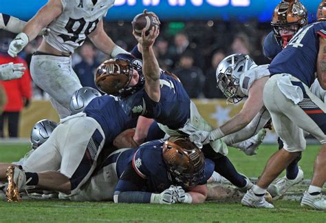 Army Navy Game 2025 Mids Rally To Dramatic 17 16 Victory