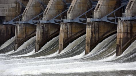 Broken Levees Could Make Missouri River Flooding Worse This Spring Broken Levees Could Make Missouri River Flooding Worse This Spring
