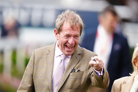 Derek Thompson Bringing The Curtain Down On His Commentary Career Derek Thompson Bringing The Curtain Down On His Commentary Career