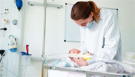Explore The Benefits Of Being A Neonatal Nurse Explore The Benefits Of Being A Neonatal Nurse
