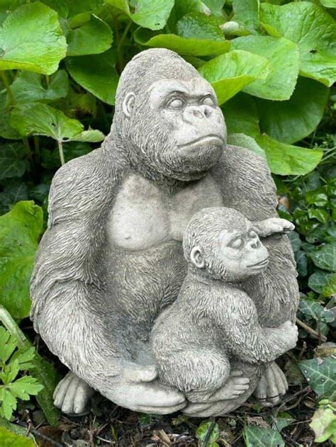 Gorilla With Baby Stone Statue Burgess Home Amp Garden Gorilla With Baby Stone Statue Burgess Home Amp Garden