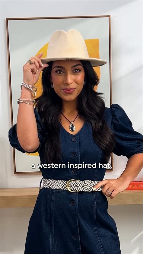 I Found This Image Online Of The Princesses With Their Age Do You Think They Are Correct If You Don T How Old Do You Think They Should Be R Disneyprincess