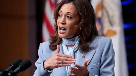 Kamala Harris Triturada Por Ensalada De Palabras Repitiendo La Frase Kamala Harris Triturada Por Ensalada De Palabras Repitiendo La Frase