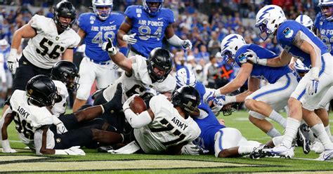 Law Saves The Day Army Defeats Air Force In Ot The Seattle Times Law Saves The Day Army Defeats Air Force In Ot The Seattle Times