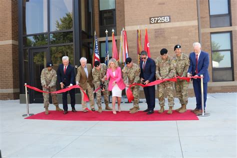 Lawmakers Military Officers Cut Ribbon On First In Series Of Renovated Fort Campbell Barracks Wkms Lawmakers Military Officers Cut Ribbon On First In Series Of Renovated Fort Campbell Barracks Wkms