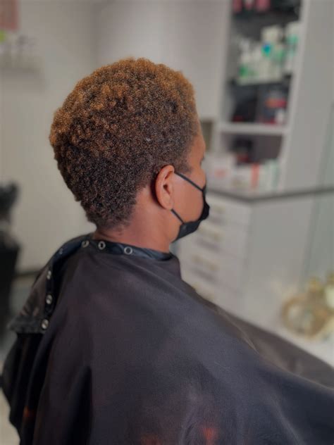 Limitless Naturals Salon Memphis Textured Curly Hair Specialist