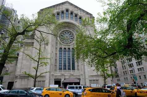 Manhattan Synagogue Gets Record Donation