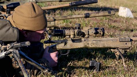 Marine Corps Continues M40a5 Sniper Rifle Improvement Investigations Defense Media Network Marine Corps Continues M40a5 Sniper Rifle Improvement Investigations Defense Media Network