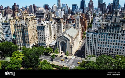New York City United States Temple Emanu El Synagogue Next To 5Th Avenue Stock Photo Picture And Royalty Free Image Image 66489053