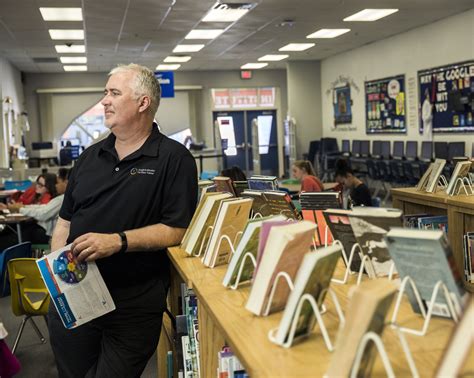 School Librarians Fear A Quiet Crisis Is Endangering Their Place In The Education World The Nevada Independent