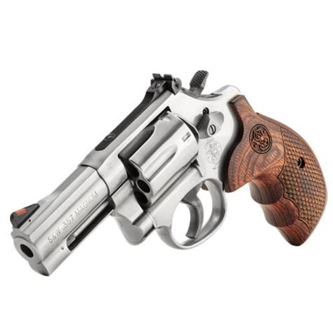 Smith Wesson 686 Plus Deluxe 357 Magnum 3 Barrel Stainless Wood 7 Round Dance S Sporting Goods Smith Wesson 686 Plus Deluxe 357 Magnum 3 Barrel Stainless Wood 7 Round Dance S Sporting Goods