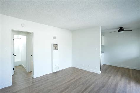 The Bryant Downey Ca 90241 Apartmentguide Com The Bryant Downey Ca 90241 Apartmentguide Com