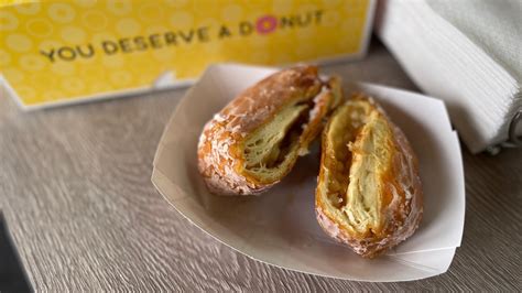 The Donuts Rock At This Westport Bakery King5 Com The Donuts Rock At This Westport Bakery King5 Com