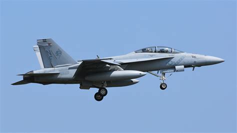 Top Speed F18