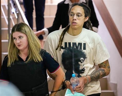 U S Working To Bring Brittney Griner Home Biden Tells Her Wife Los Angeles Times U S Working To Bring Brittney Griner Home Biden Tells Her Wife Los Angeles Times