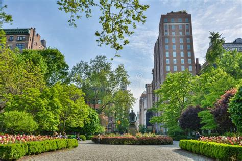 View Of Gramercy Park Located In The Gramercy Park Historic District In View Of Gramercy Park Located In The Gramercy Park Historic District In