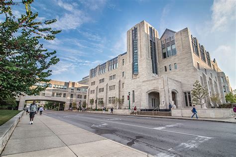 Visit Bloomington Bachelor S Degree In Business Indiana Kelley