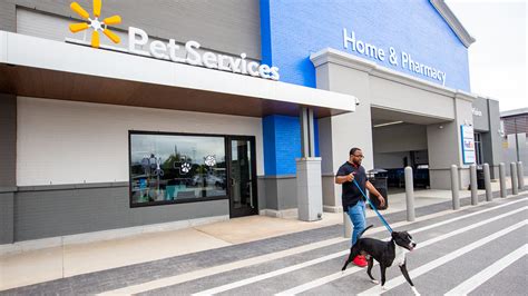 Walmart Opens First Ever Pet Services Center With Amp 39 Low Transparent